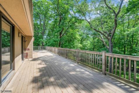 737 Ridge Road Kinnelon NJ 07405