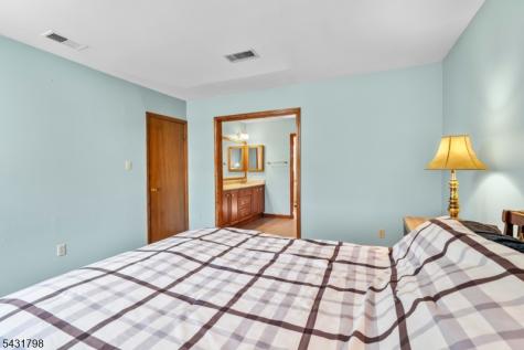 25 Hope Road Liberty NJ 07838