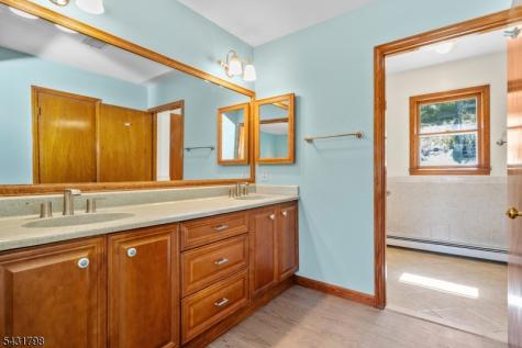25 Hope Road Liberty NJ 07838
