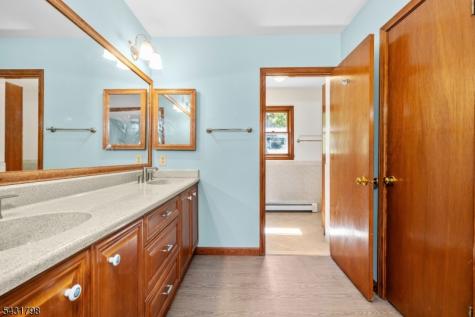 25 Hope Road Liberty NJ 07838