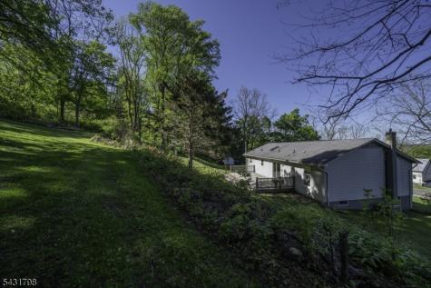 25 Hope Road Liberty NJ 07838