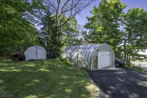 25 Hope Road Liberty NJ 07838