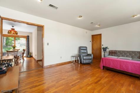 25 Hope Road Liberty NJ 07838