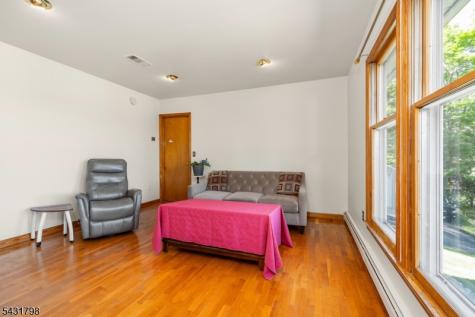 25 Hope Road Liberty NJ 07838