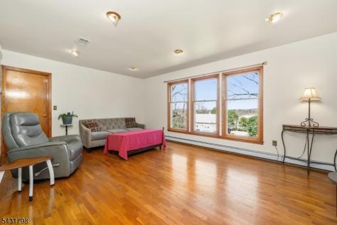 25 Hope Road Liberty NJ 07838