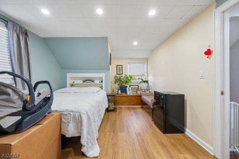 36 Woodside Avenue Hawthorne NJ 07506
