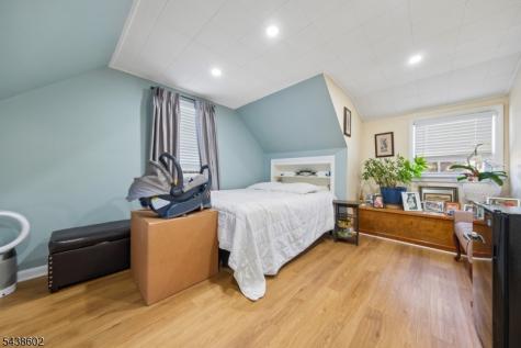 36 Woodside Avenue Hawthorne NJ 07506