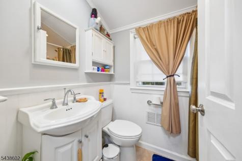 36 Woodside Avenue Hawthorne NJ 07506