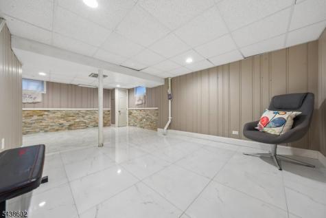 36 Woodside Avenue Hawthorne NJ 07506