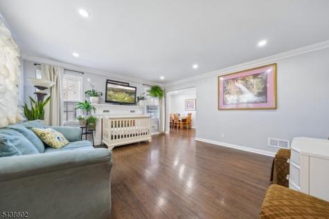 36 Woodside Avenue Hawthorne NJ 07506