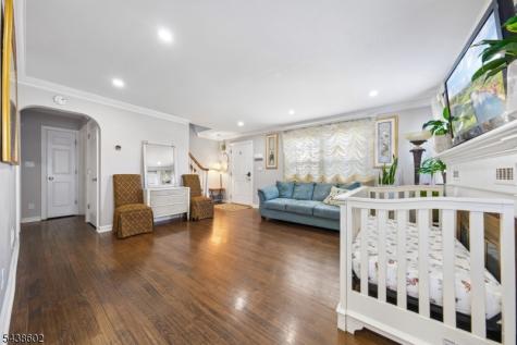 36 Woodside Avenue Hawthorne NJ 07506