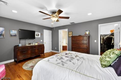 37 Hall Drive Clark NJ 07066