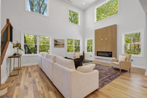 21 Kuntz Avenue Berkeley Heights NJ 07922