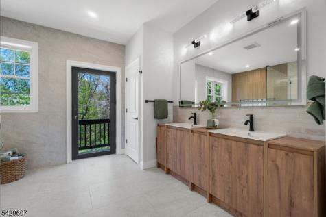 21 Kuntz Avenue Berkeley Heights NJ 07922