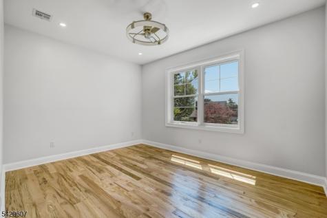 21 Kuntz Avenue Berkeley Heights NJ 07922