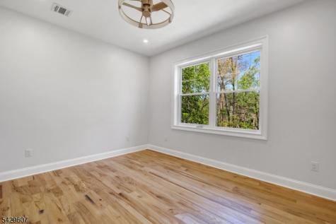 21 Kuntz Avenue Berkeley Heights NJ 07922