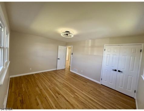 9 Joan Place Clifton NJ 07012