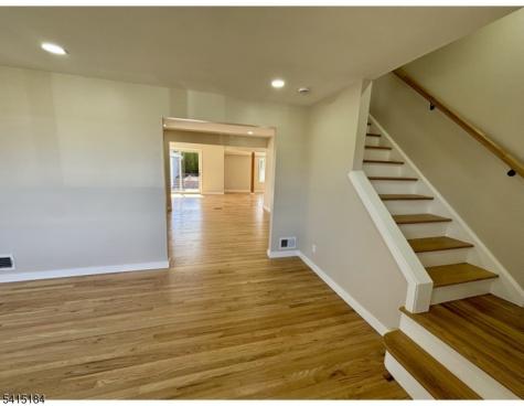 9 Joan Place Clifton NJ 07012