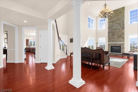4 Jacob Court Raritan NJ 08822
