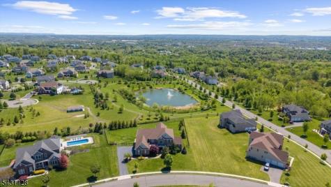 4 Jacob Court Raritan NJ 08822