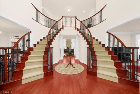 4 Jacob Court Raritan NJ 08822