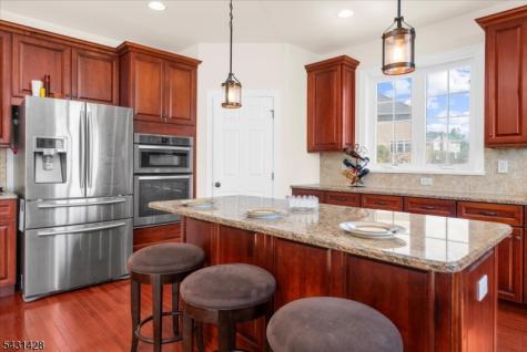 4 Jacob Court Raritan NJ 08822