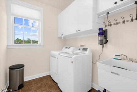 4 Jacob Court Raritan NJ 08822