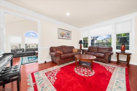 4 Jacob Court Raritan NJ 08822