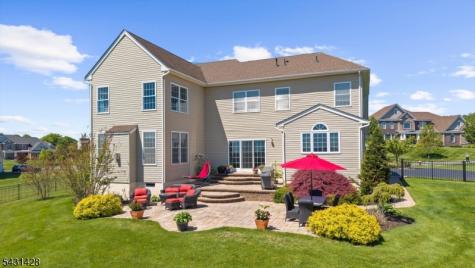 4 Jacob Court Raritan NJ 08822