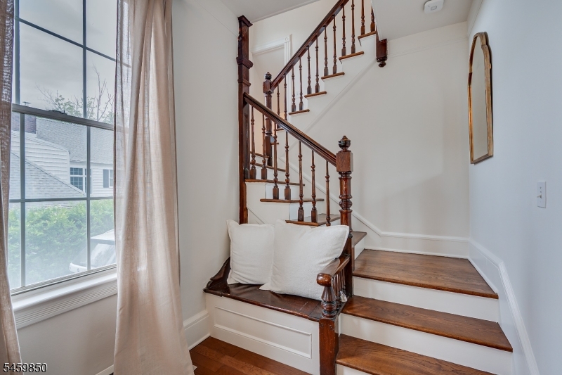 76 Spring Street Metuchen NJ 08840