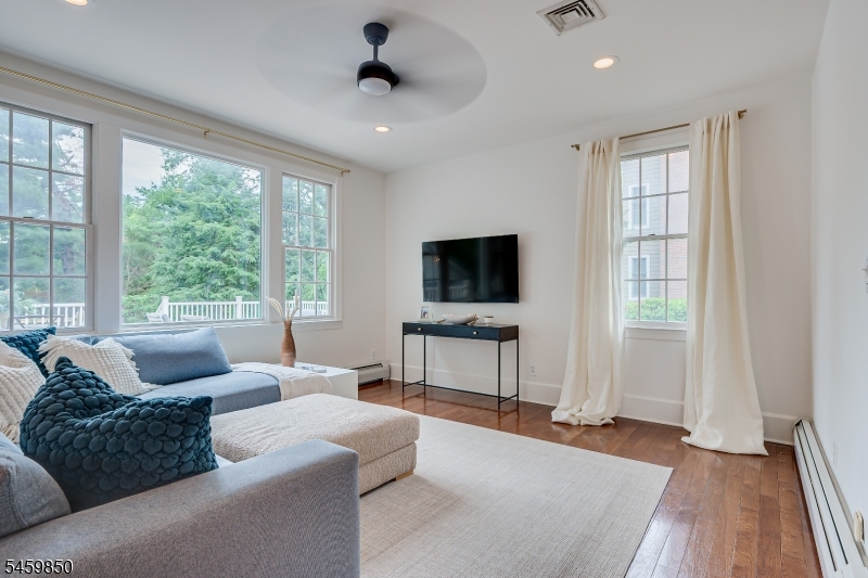76 Spring Street Metuchen NJ 08840