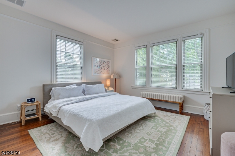 76 Spring Street Metuchen NJ 08840