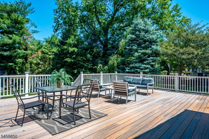 76 Spring Street Metuchen NJ 08840
