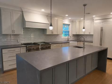 9 Crestview Court Montclair NJ 07042