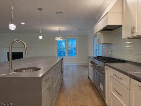 9 Crestview Court Montclair NJ 07042