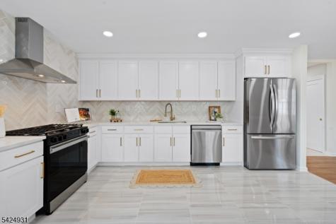 22 Hillcrest Road Hillsborough NJ 08844