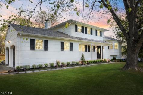 22 Hillcrest Road Hillsborough NJ 08844
