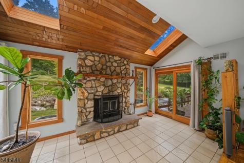 4 Skytop Drive Denville NJ 07834