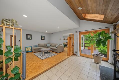 4 Skytop Drive Denville NJ 07834