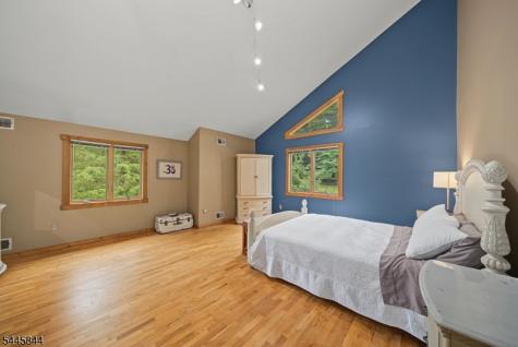 4 Skytop Drive Denville NJ 07834