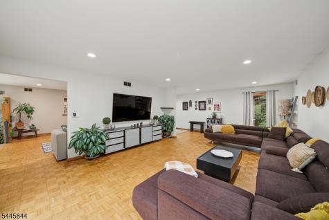 4 Skytop Drive Denville NJ 07834