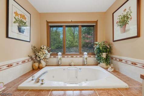 89 Columbus Avenue Totowa NJ 07512