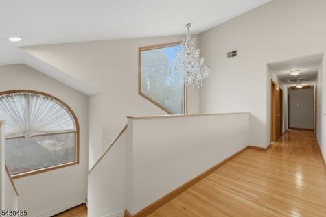 89 Columbus Avenue Totowa NJ 07512