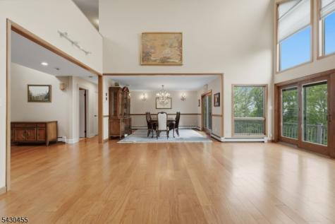 89 Columbus Avenue Totowa NJ 07512