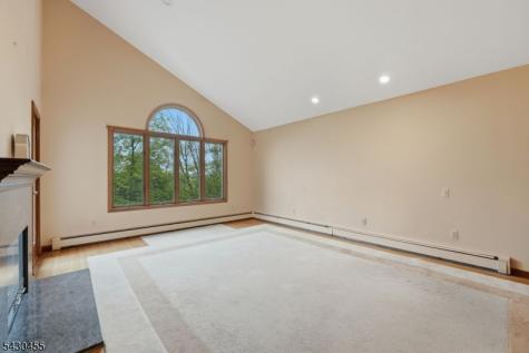 89 Columbus Avenue Totowa NJ 07512
