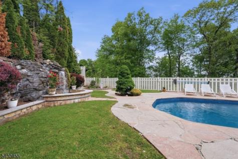89 Columbus Avenue Totowa NJ 07512