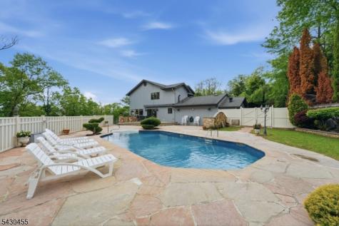 89 Columbus Avenue Totowa NJ 07512