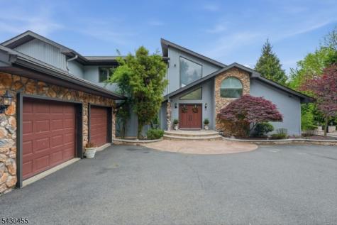 89 Columbus Avenue Totowa NJ 07512