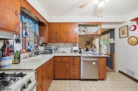 51 Crystal Avenue West Orange NJ 07052