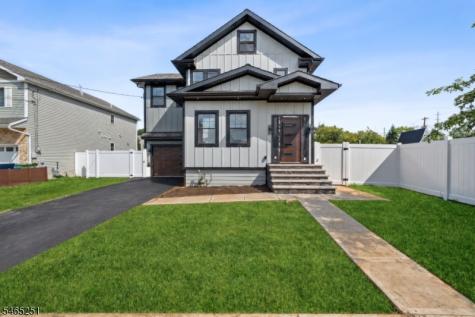1123 Thompson Avenue Roselle NJ 07203